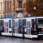 Реклама на трамваї у Львові