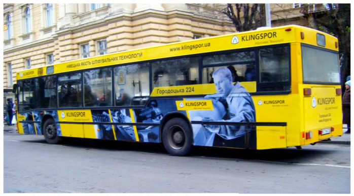 Реклама на автобусі для ТМ "Klingspor"